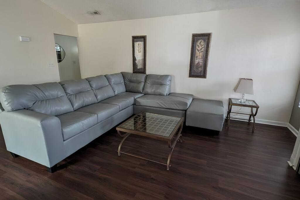 Haven - Uptown/Airport Corridor Villa Charlotte Luaran gambar