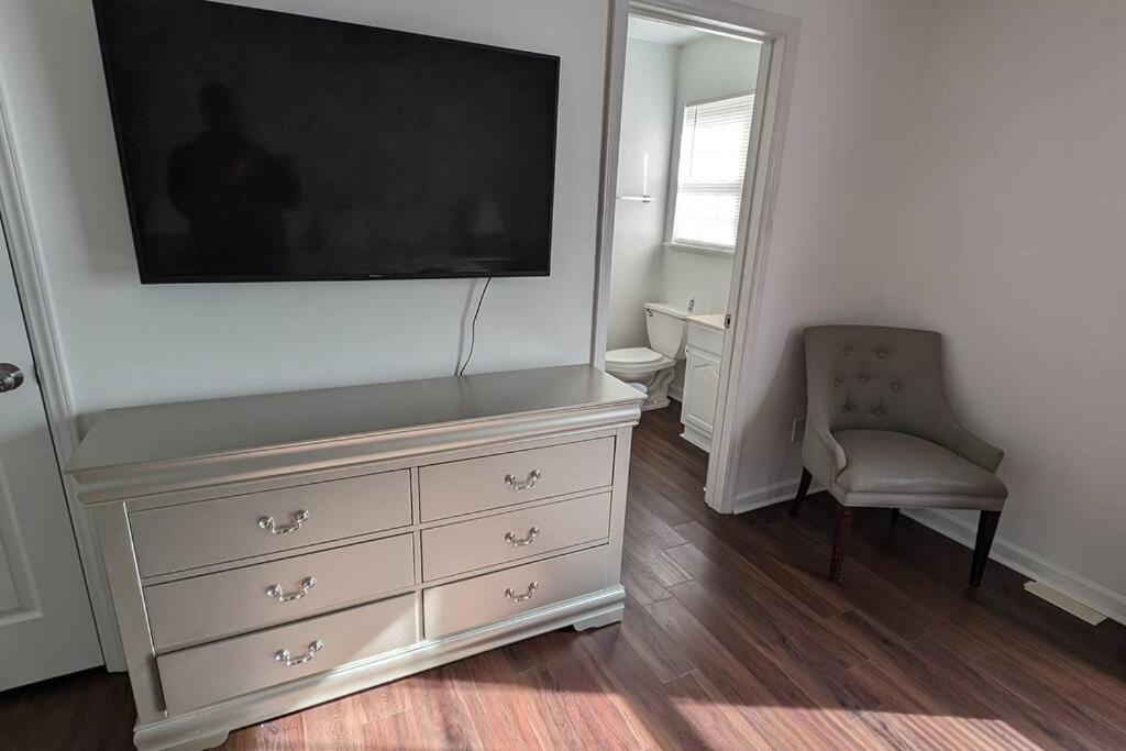 Haven - Uptown/Airport Corridor Villa Charlotte Luaran gambar
